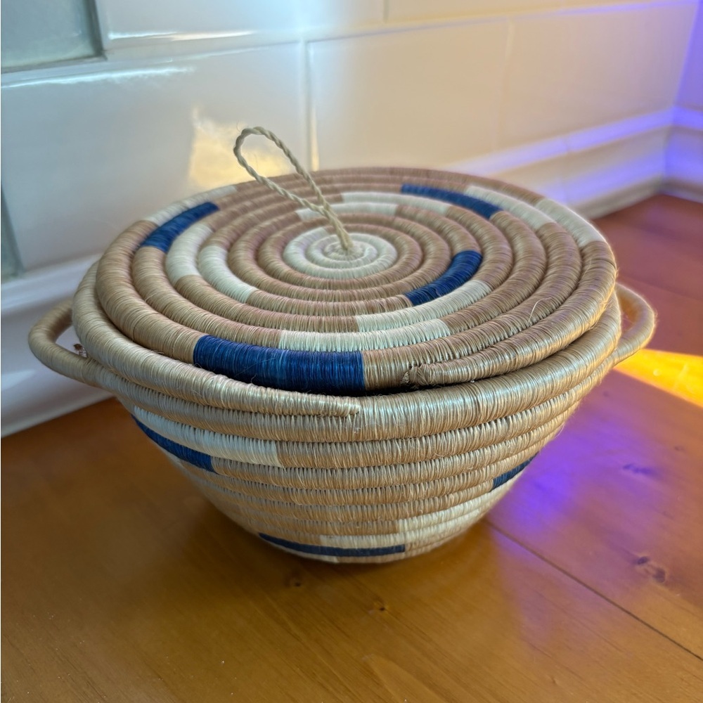 Handwoven Basket with Lid - Blue and Tan